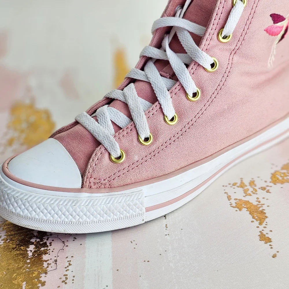 Rare Converse Chuck Taylor All Star 3D Blooms & Hummingbirds High Top Kid Size 5